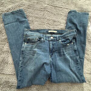 Women's Levi's Classic Straight Size 8 Short
